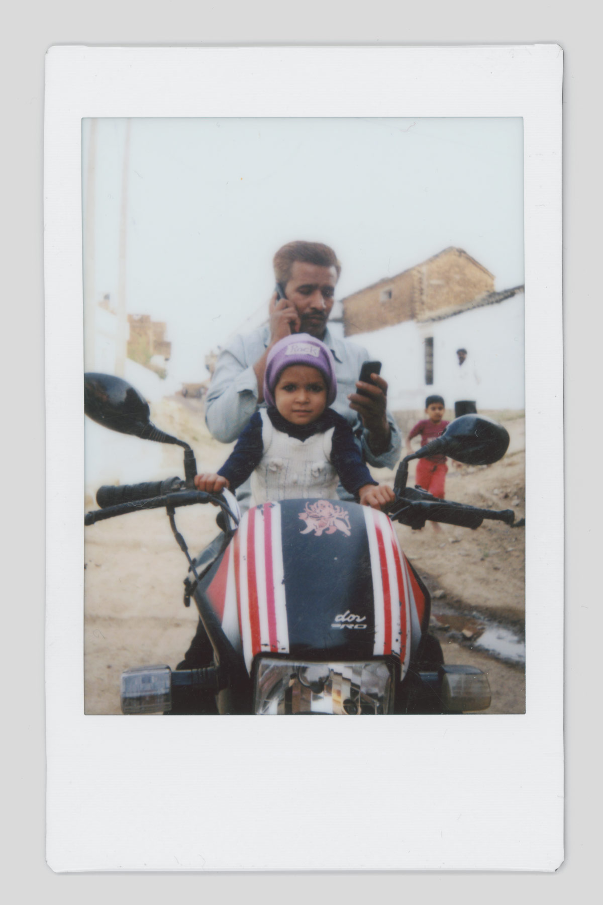 giulio_favotto_india_details_polaroid_instax_08